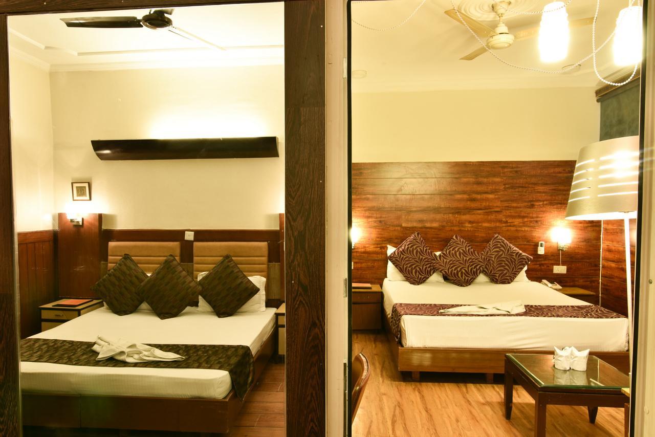 Bed and Breakfast Casa Royal Neu-Delhi Exterior foto